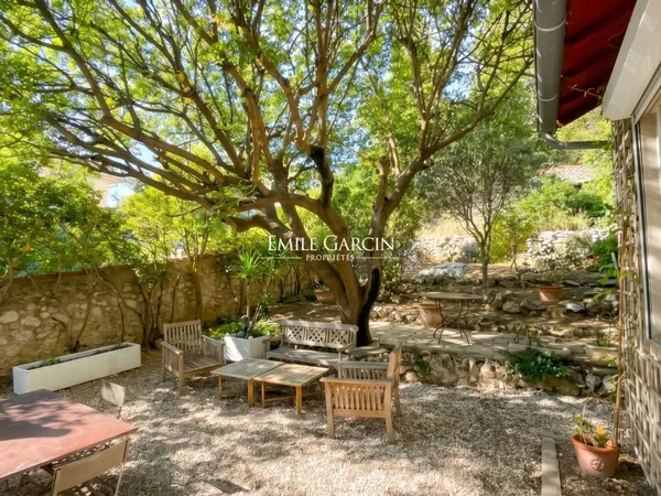 A vendre - Hôtel particulier 200 m² avec jardin - 4 chambres - Périer - Marseille 13008
