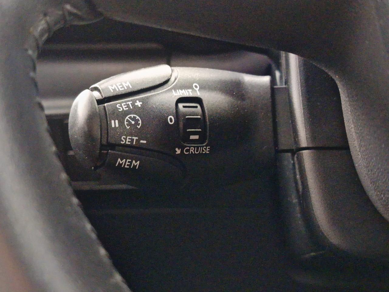 Citroën C3 puretech 110 s&s eat6 shine — photo 26