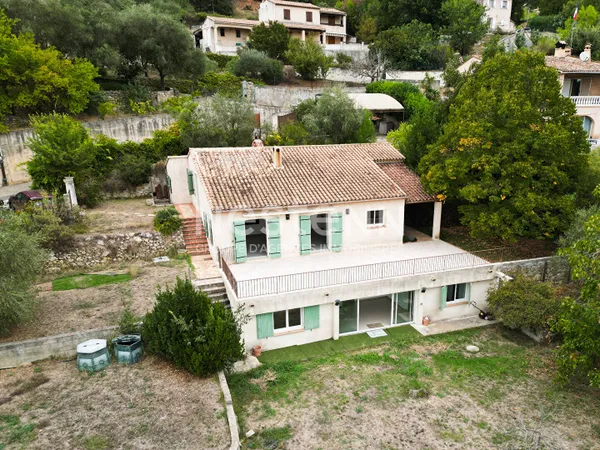 Maison néo-provençale de 7 pièces à vendre au Val du Tignet, LE TIGNET