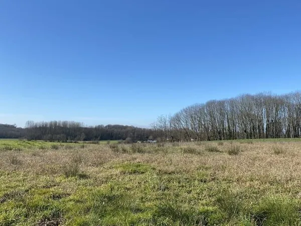 Terrain 1900 m²