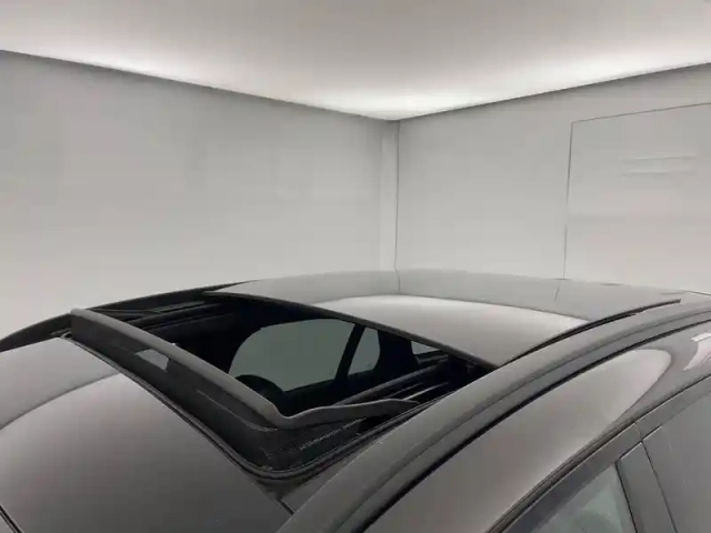 Mercedes Glc 300 e 9g-tronic 4matic — photo 33