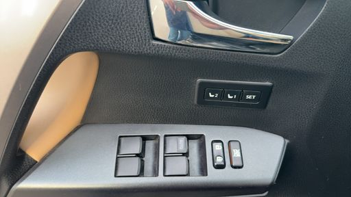 Toyota RAV4 2.5 197 - Lounge – 2017 – 46564 km – Hybride essence – Boîte Automatique