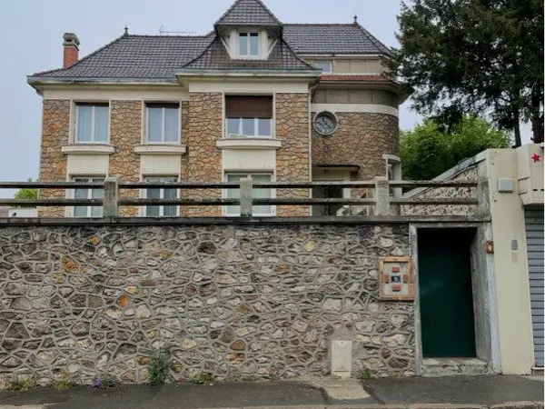 Location studio meublé 28m2