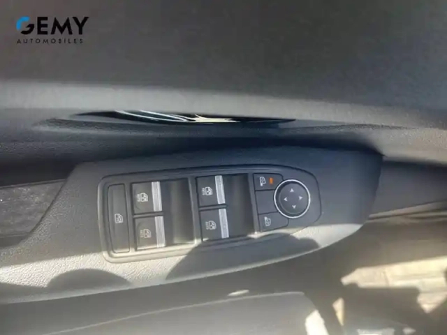 Renault Megane e-tech ev40 130ch standard charge — photo 13