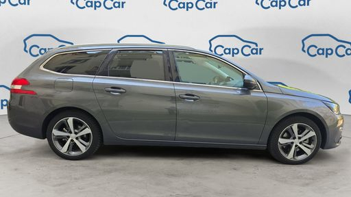 Peugeot 308 2.0 BlueHDi 150 EAT6 - Allure – 2017 – 125532 km – Diesel – Boîte Automatique — photo 9