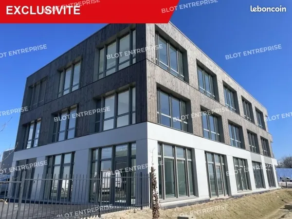 Bureaux 218 m²