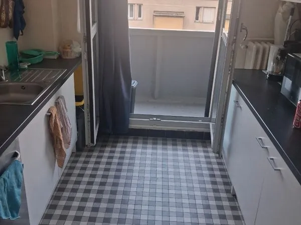 Cohabitation dans appartement T2