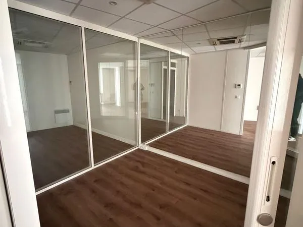 Boutique 165 m² LOUVECIENNES