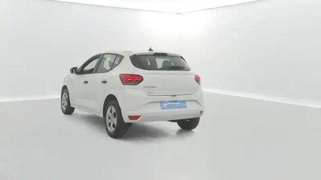 Dacia Sandero eco-g 100 — photo 12