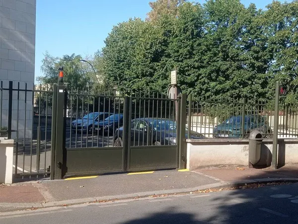 Parking 12 m²
