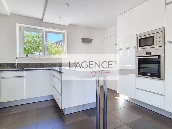 Maison 6 pièces 127 m²