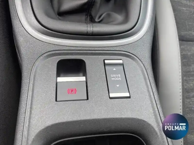 Jeep Avenger 1.2 turbo t3 100ch longitude — photo 15
