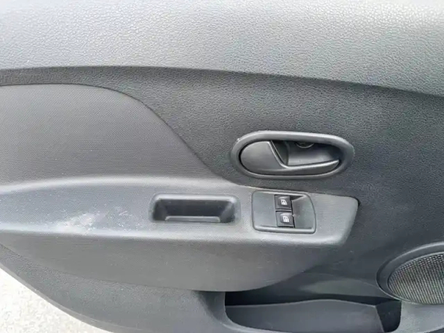 Dacia Sandero eco-g 100 — photo 98