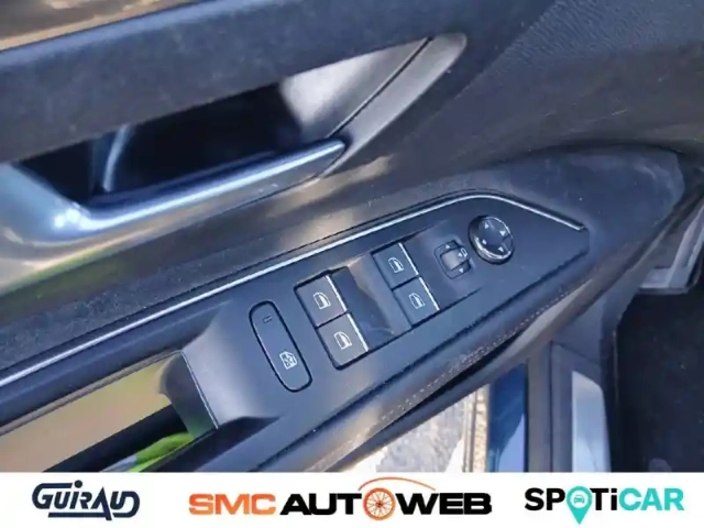 Peugeot 3008 hybrid 225 e-eat8 — photo 12
