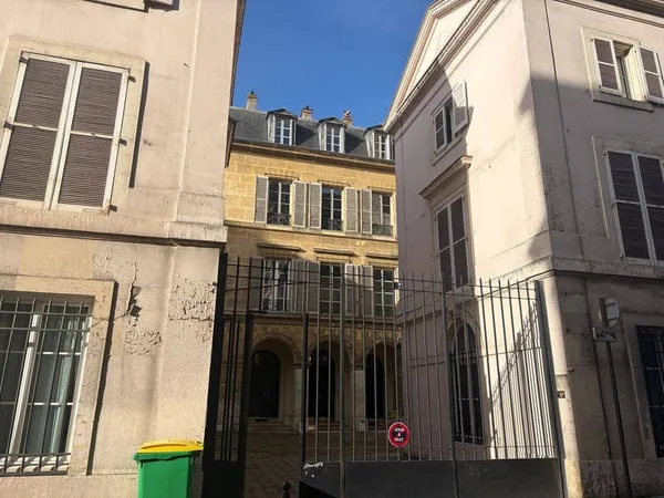 Bureaux 100 m²