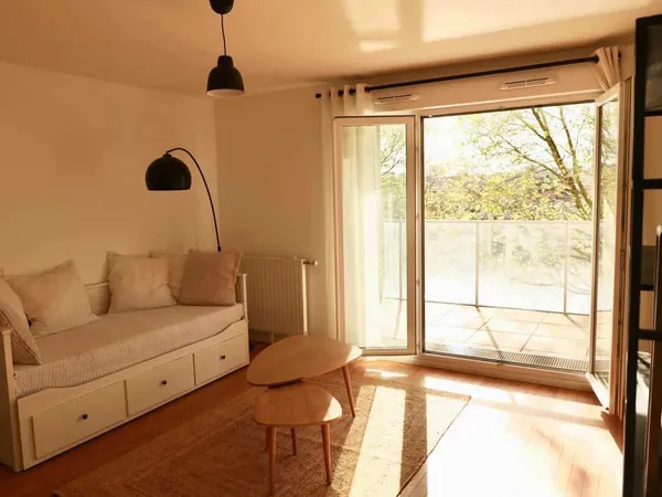 Loue chambre en colocation dans appartement