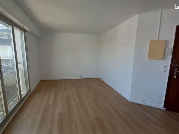 Studio 1 pièce 30 m²