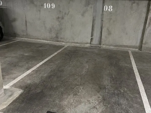Place de parking sécurisée en sous-sol : Patte d'oie/Bourrassol