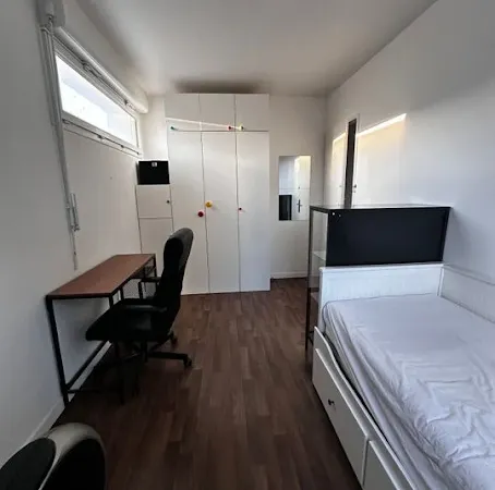 Chambre 1 pièce 10 m²