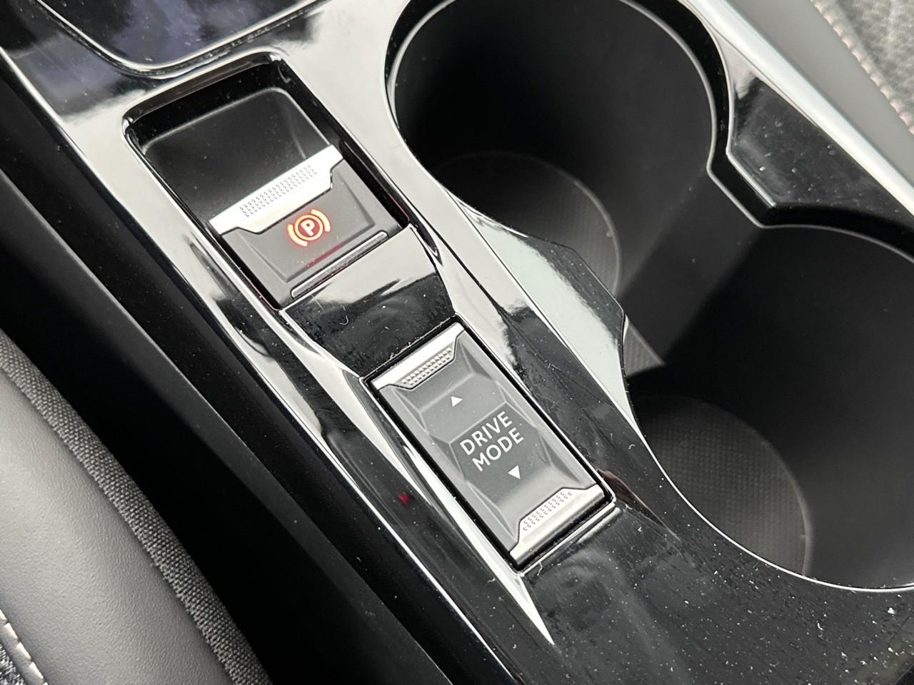 Peugeot 208 electrique 54 kwh 156ch allure — photo 33
