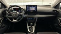 Toyota Yaris 116h Design 5p — photo 11