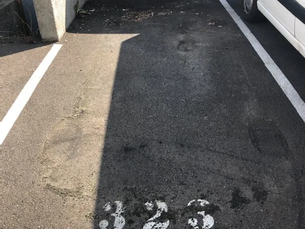 NEUDORF - Parking
