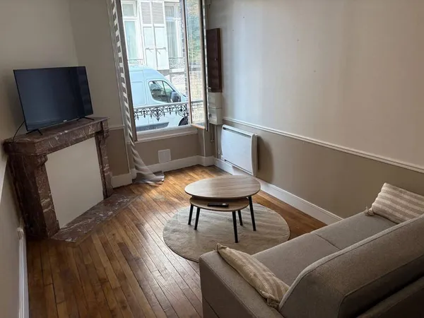 Studio 1 pièce 24 m²