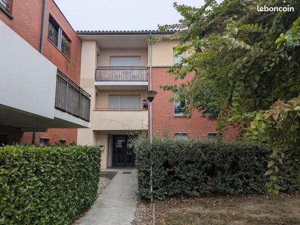 T2 non meublé à Saint Orens centre ville