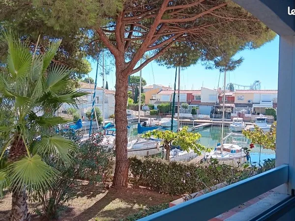 Cap d'Agde - Quai Malfato - Appartement 2 pièces 39 m² très lumineux situé au 1er étage avec ascense