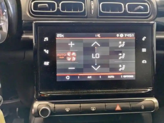 Citroën C3 puretech 83 s&amp;s bvm5 shine — photo 13