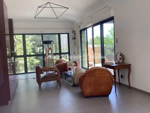 Appartement 6 pièces 150 m²
