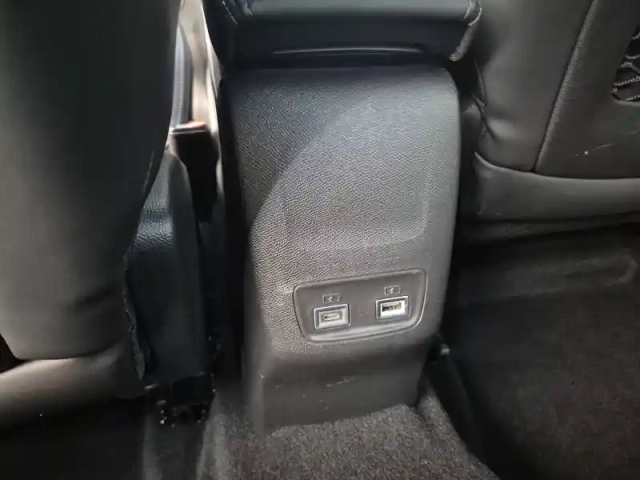 Peugeot 208 electrique 156 ch 54 kwh — photo 36