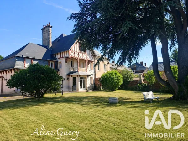 Maison 9 pièces 327 m²