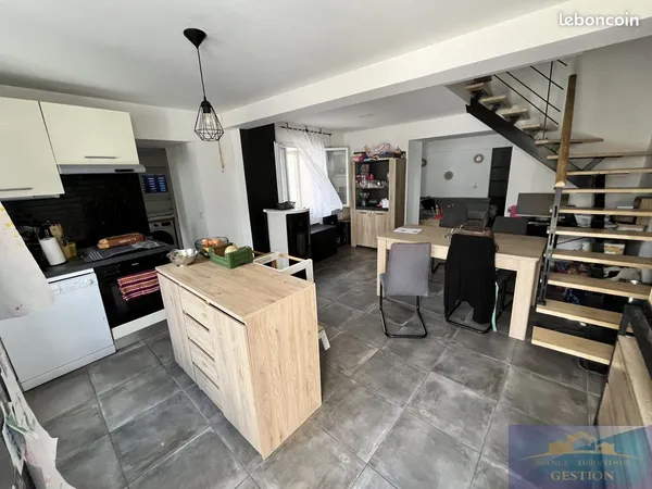 Maison 5 pièces 80 m²