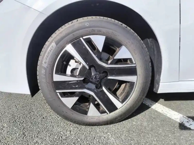 Peugeot 208 hybrid 110 ch e-dcs6 — photo 13