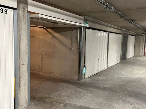 Garage à louer gare