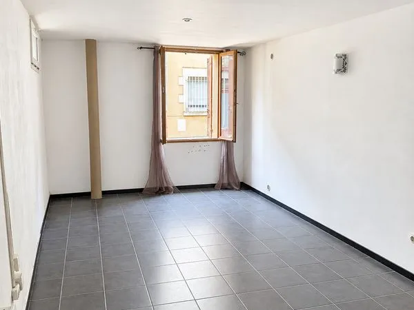 STUDIO 40 m² - HYPERCENTRE DE MARMANDE