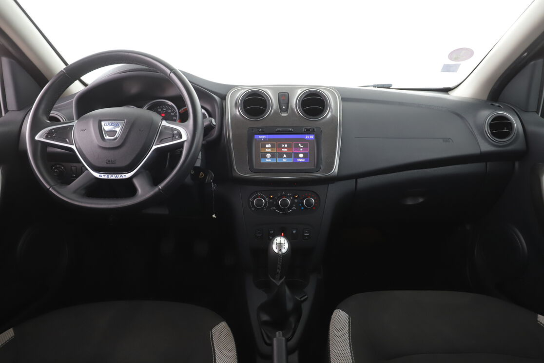 Dacia Sandero Stepway 0.9 TCe — photo 11
