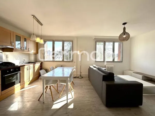 Studio 1 pièce 29 m²