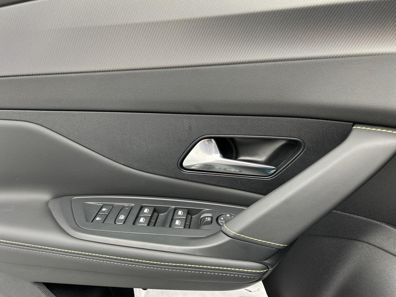 Peugeot 308 phev 180 e-eat8 gt — photo 27
