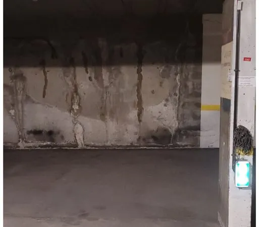 Place parking mediterrannee