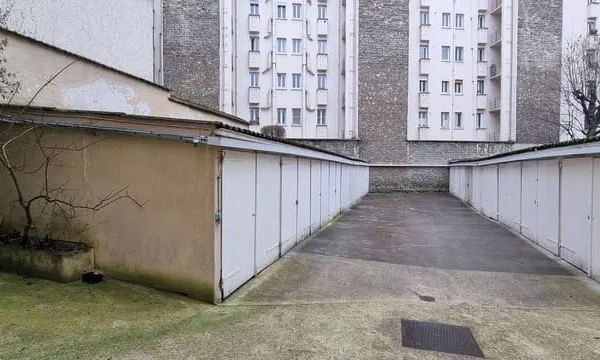 Parking 13 m²