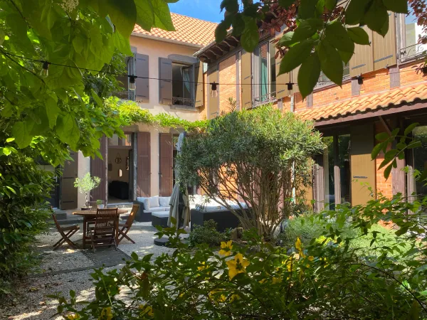 Loue chambre dans maison familiale avec 1/2 pension