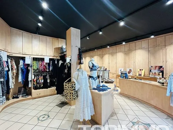 Fonds de commerce 1 pièce 55 m²
