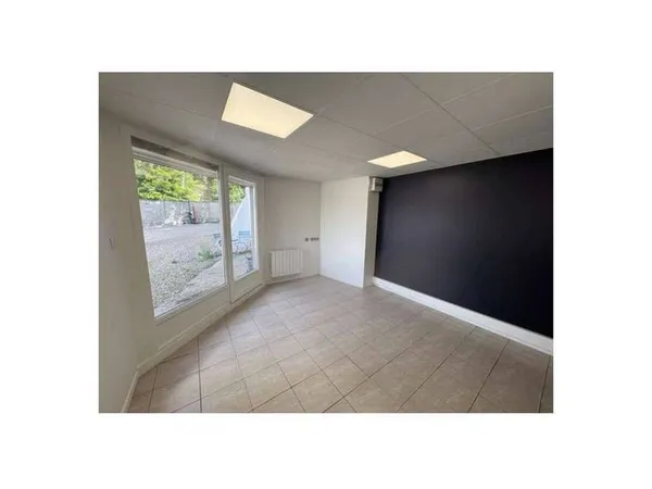 Local d'activité 19 m²