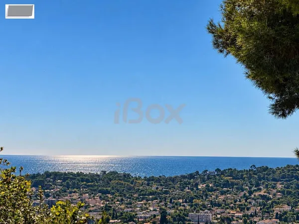 Toulon Faron : Magnifique propriété de 250m2 sur 14852 m2 de
