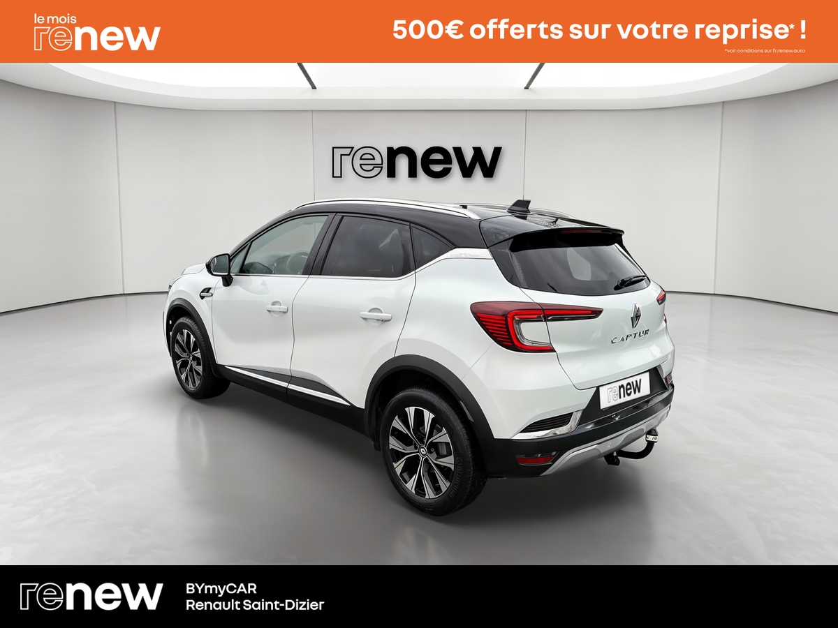 Renault Captur mild hybrid 160 EDC — photo 3