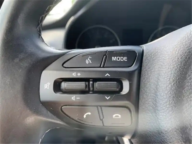 Kia Stonic 1.0 t-gdi 100 ch bvm6 — photo 16