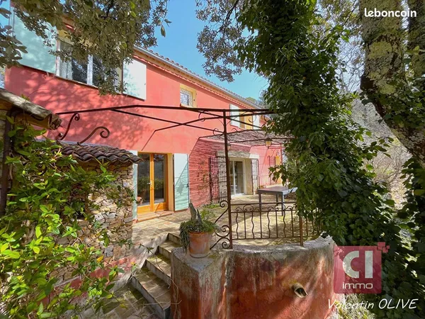 Propriété 5 pièces 125 m²