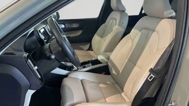 Volvo Xc40 t5 recharge 180+82 ch dct7 — photo 12
